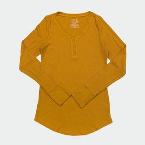 Long sleeve v-neck top
